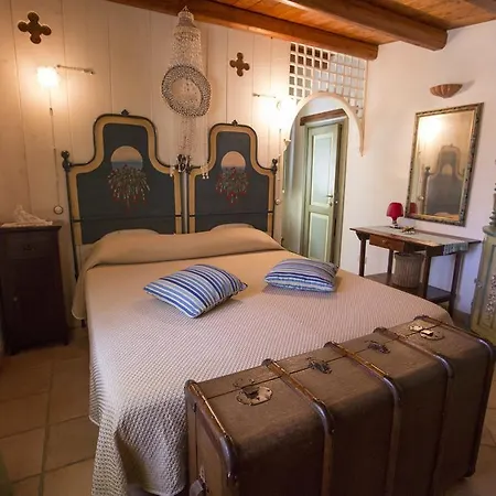 Degli Artisti Villa Cefalù